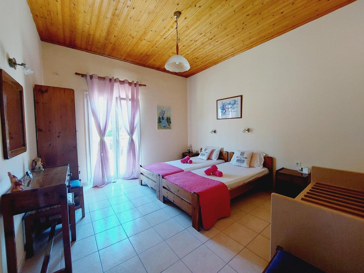 Zoi & Alexia Apartments Ipsos Bagian luar foto